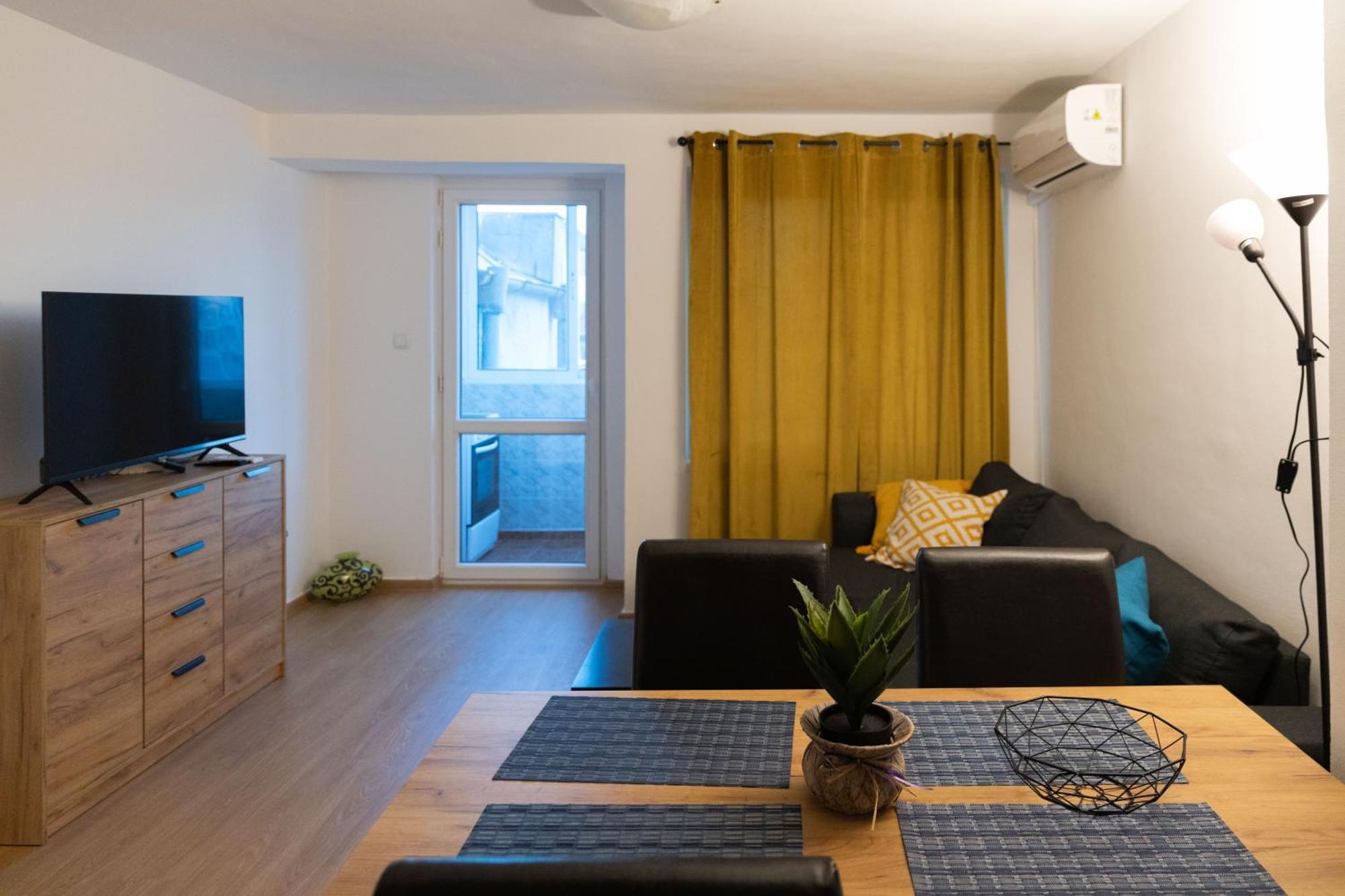 Lovely 1Bd Flat Near The Sea Garden By Flat Mаnаger Burgas Extérieur photo