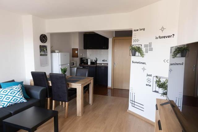 Lovely 1Bd Flat Near The Sea Garden By Flat Mаnаger Burgas Extérieur photo
